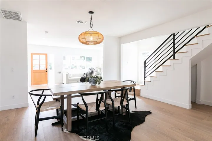 2227 S Longwood Avenue, Los Angeles, California 90016