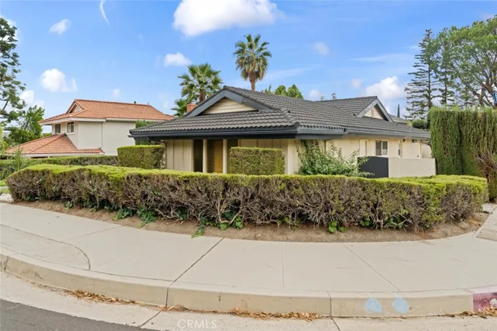 11423 Etiwanda Avenue, Porter Ranch, California 91326