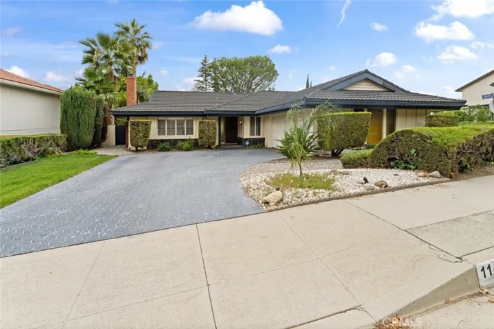 11423 Etiwanda Avenue, Porter Ranch, California 91326
