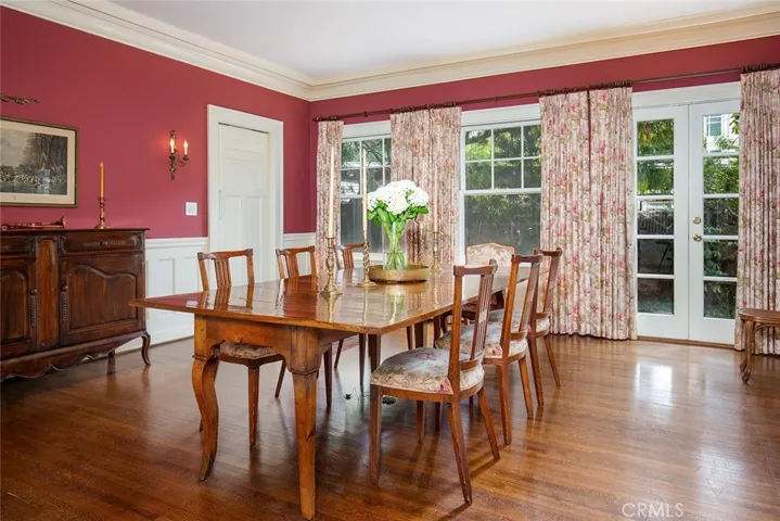 685 Oak Knoll Circle, Pasadena, California 91106