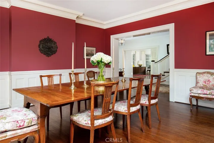 685 Oak Knoll Circle, Pasadena, California 91106