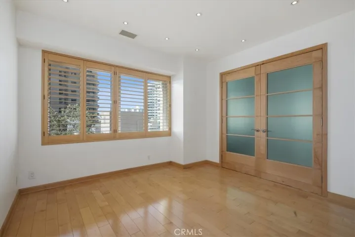 10520 Wilshire Boulevard 707, Los Angeles, California 90024