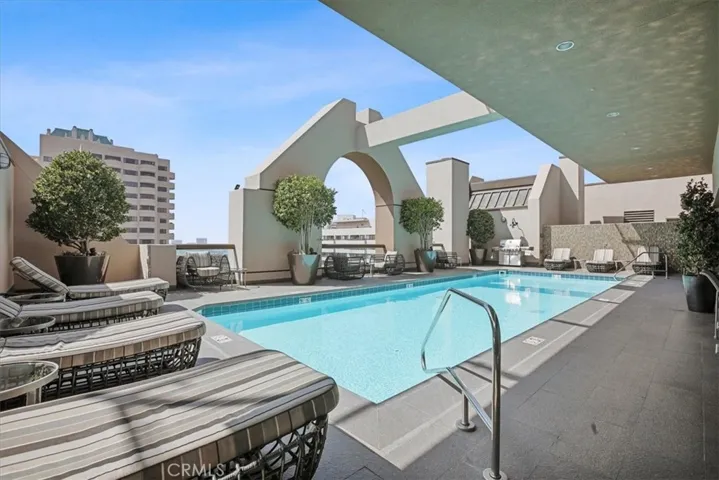 10520 Wilshire Boulevard 707, Los Angeles, California 90024