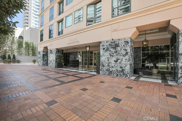 10520 Wilshire Boulevard 707, Los Angeles, California 90024