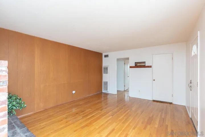 3221 Fontana Avenue, San Diego, California 92117