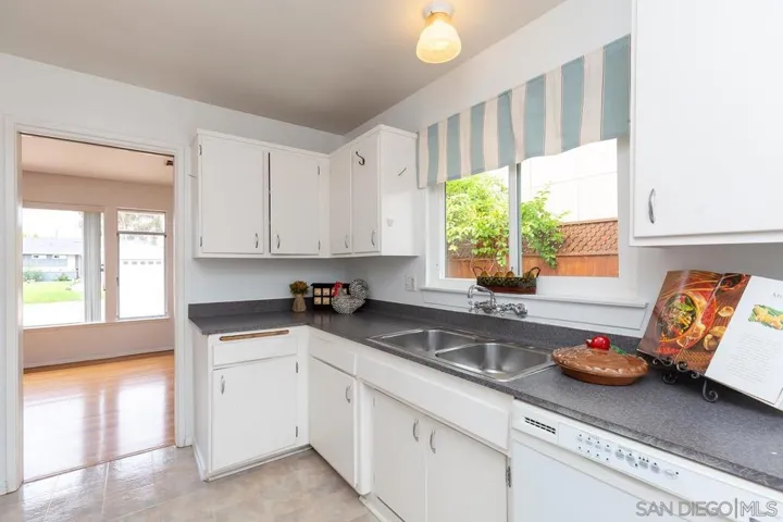 3221 Fontana Avenue, San Diego, California 92117