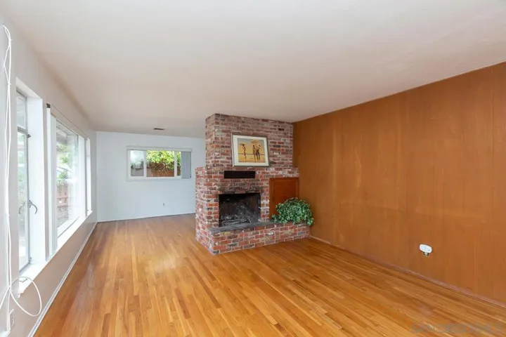 3221 Fontana Avenue, San Diego, California 92117