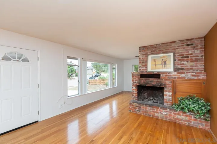 3221 Fontana Avenue, San Diego, California 92117