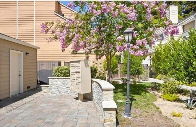 , Mountain View, California 94043