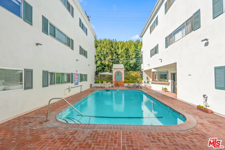 521 Montana Avenue 106, Santa Monica, California 90403