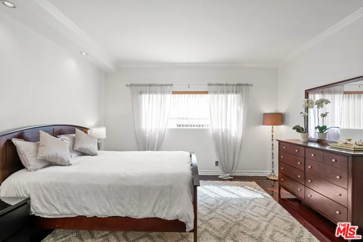 521 Montana Avenue 106, Santa Monica, California 90403