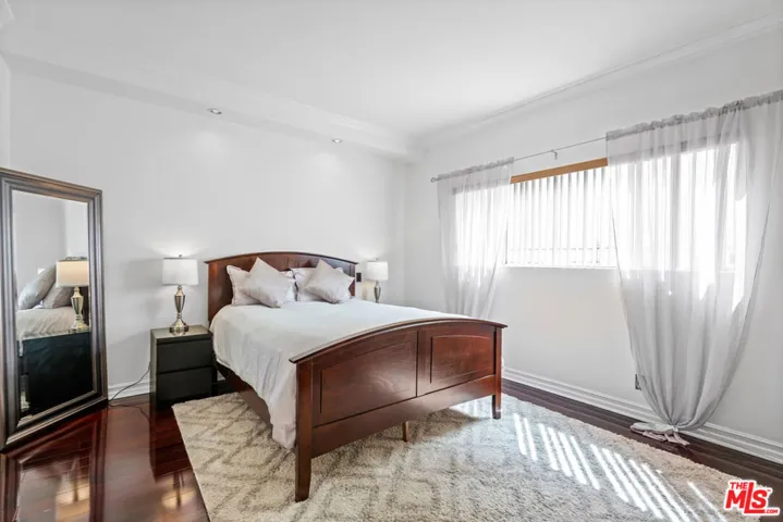 521 Montana Avenue 106, Santa Monica, California 90403