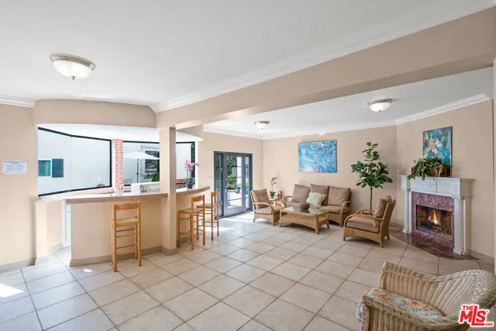 521 Montana Avenue 106, Santa Monica, California 90403