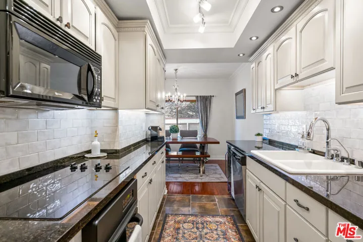 521 Montana Avenue 106, Santa Monica, California 90403
