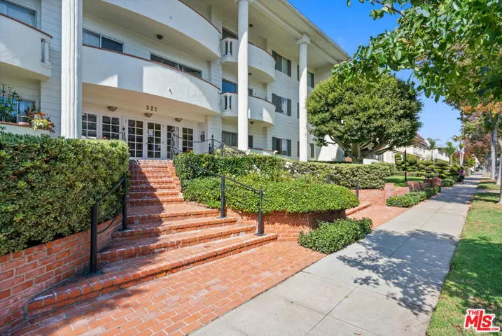 521 Montana Avenue 106, Santa Monica, California 90403