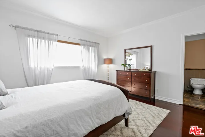521 Montana Avenue 106, Santa Monica, California 90403