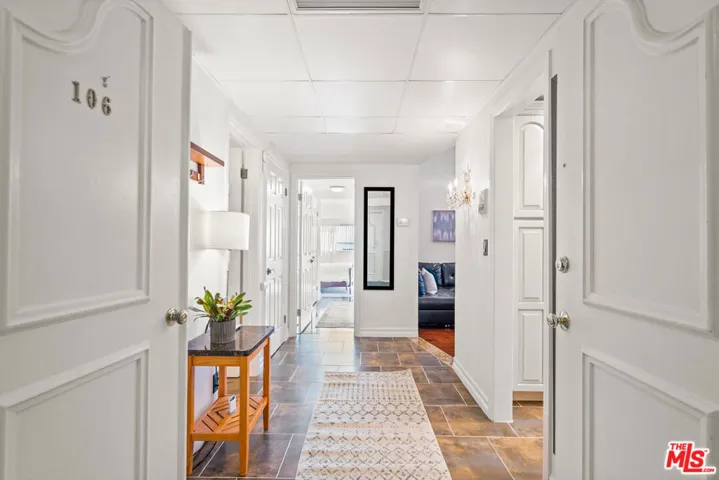 521 Montana Avenue 106, Santa Monica, California 90403