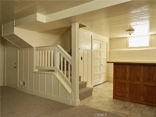 Lower living and laundry area