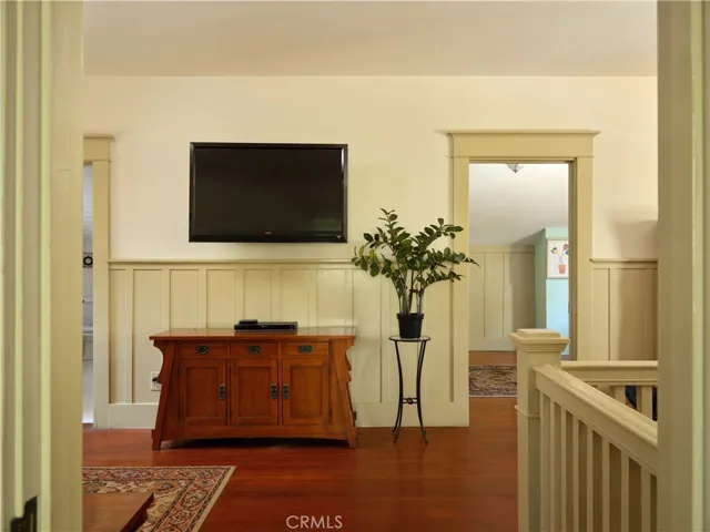 Upper landing/loft space