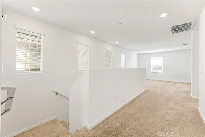 3000 E Sussex Privado, Ontario, California 91762
