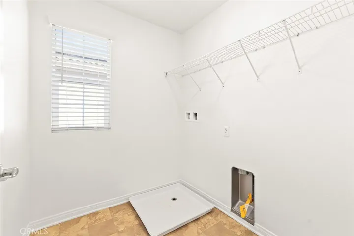 3000 E Sussex Privado, Ontario, California 91762