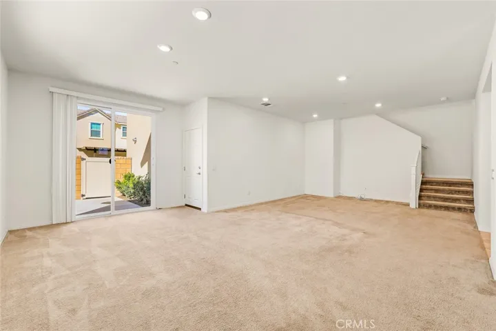 3000 E Sussex Privado, Ontario, California 91762