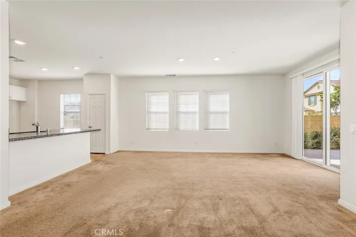 3000 E Sussex Privado, Ontario, California 91762