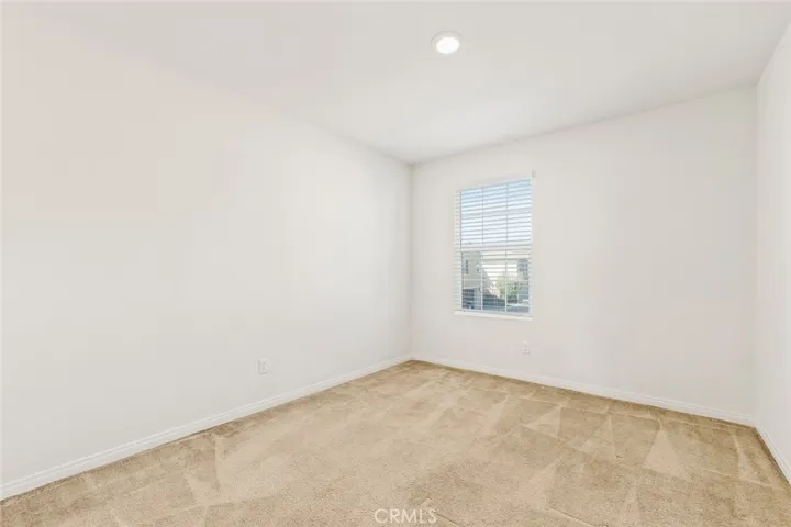 3000 E Sussex Privado, Ontario, California 91762