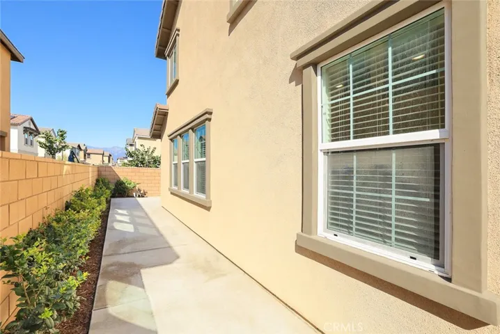 3000 E Sussex Privado, Ontario, California 91762