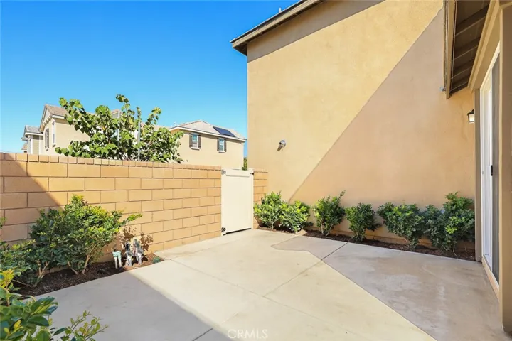 3000 E Sussex Privado, Ontario, California 91762