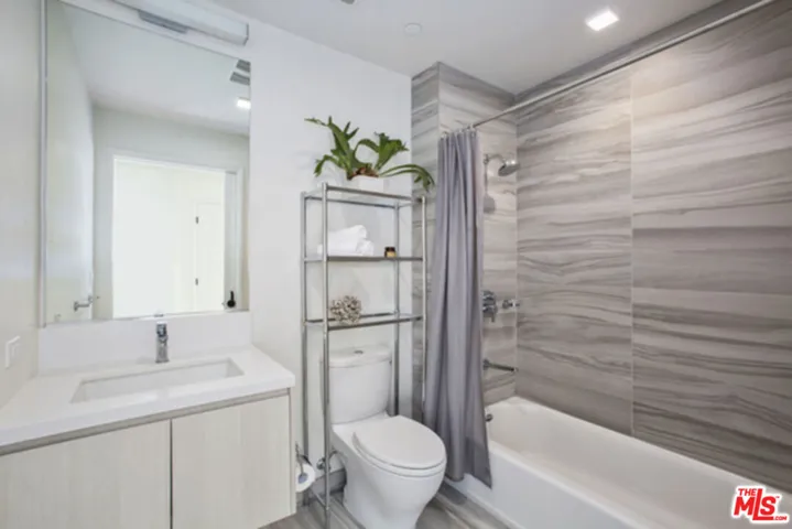 1050 S Grand Avenue 909, Los Angeles, California 90015