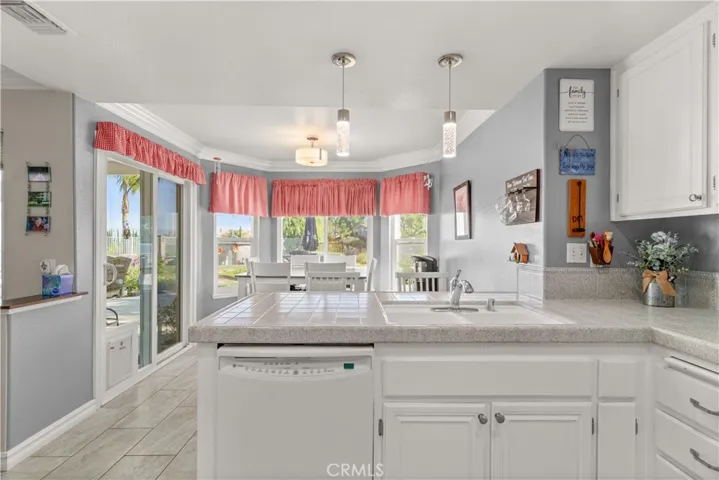 2091 Lyon Avenue, Riverside, California 92503