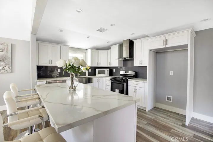 7602 Irondale Avenue, Winnetka, California 91306