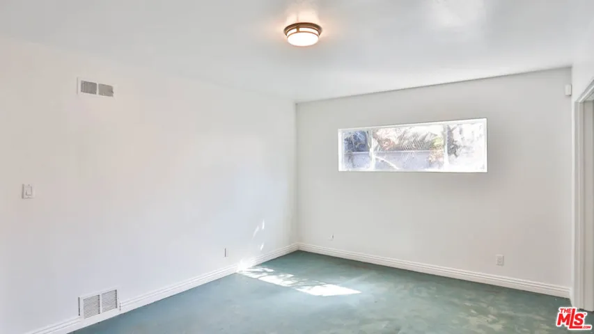 4843 Slauson Avenue, Maywood, California 90270