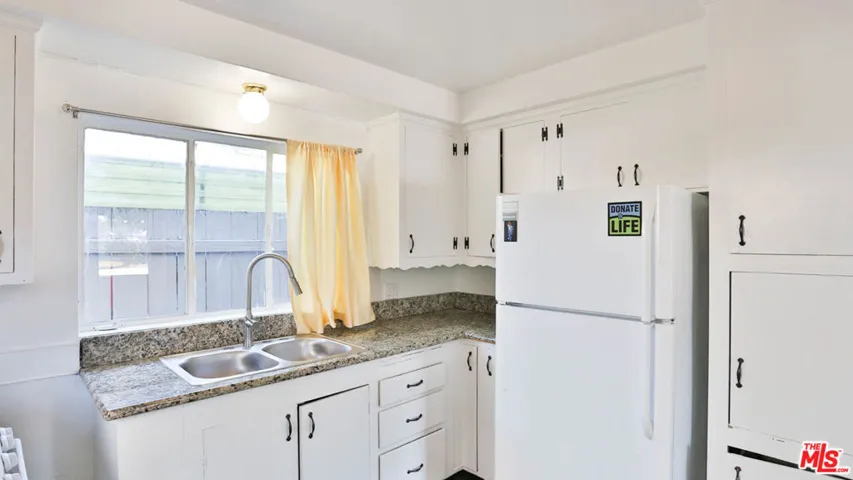 4843 Slauson Avenue, Maywood, California 90270