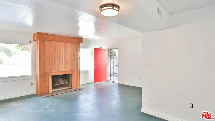 4843 Slauson Avenue, Maywood, California 90270