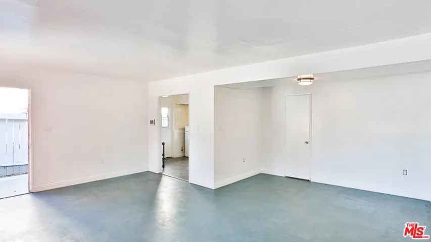 4843 Slauson Avenue, Maywood, California 90270