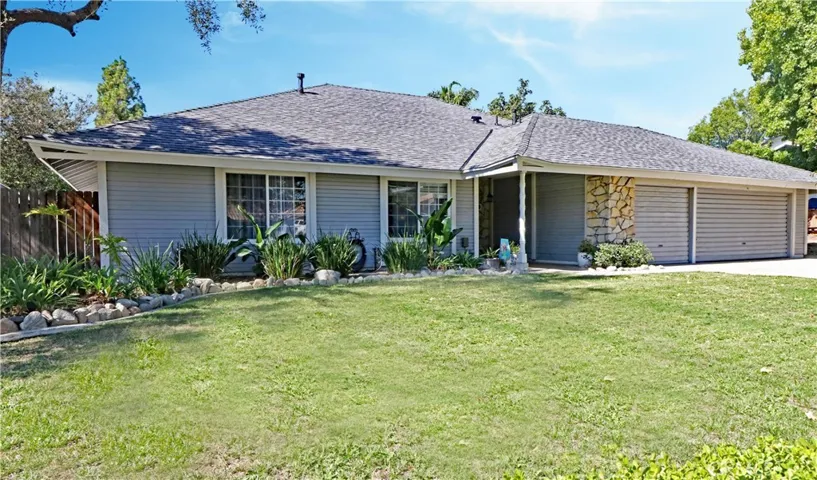 2105 Oxford Avenue, Claremont, California 91711
