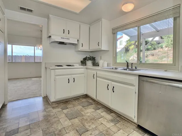 9362 Viento Fuerte Way, La Mesa, California 91941