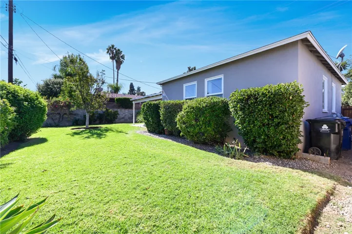 5412 Crebs Avenue, Tarzana, California 91356
