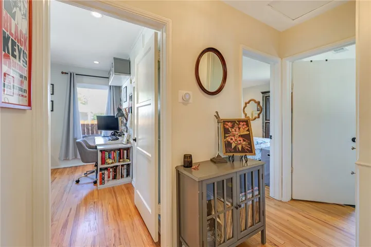 5412 Crebs Avenue, Tarzana, California 91356