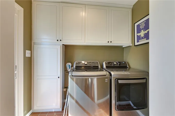 5412 Crebs Avenue, Tarzana, California 91356