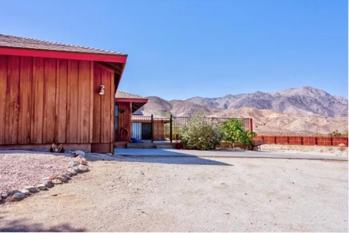3284 Broken Arrow Road, Borrego Springs, California 92004