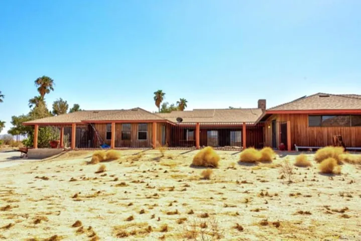 3284 Broken Arrow Road, Borrego Springs, California 92004