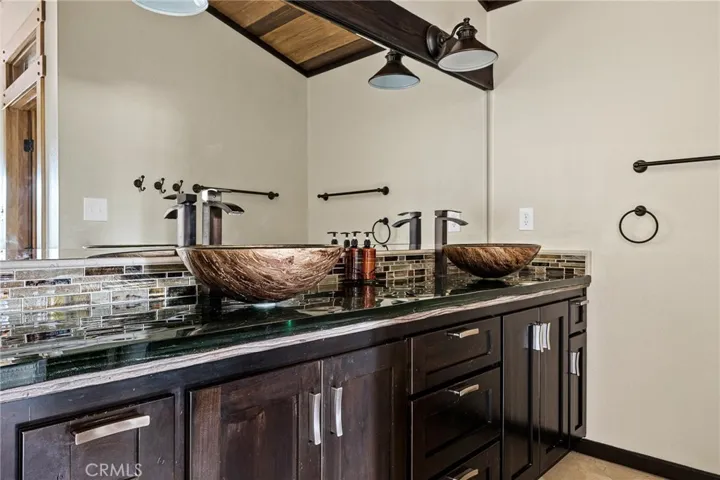 1605 Shenandoah Way, Big Bear, California 92314