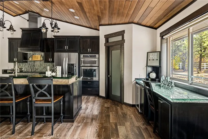 1605 Shenandoah Way, Big Bear, California 92314