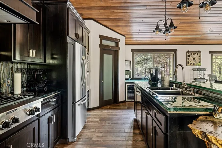 1605 Shenandoah Way, Big Bear, California 92314