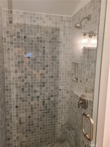 3/4 Bath in Bonus in-law Qrts