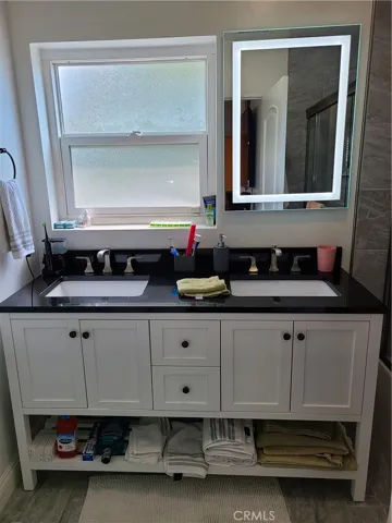 Master Bath - 2nd Floor