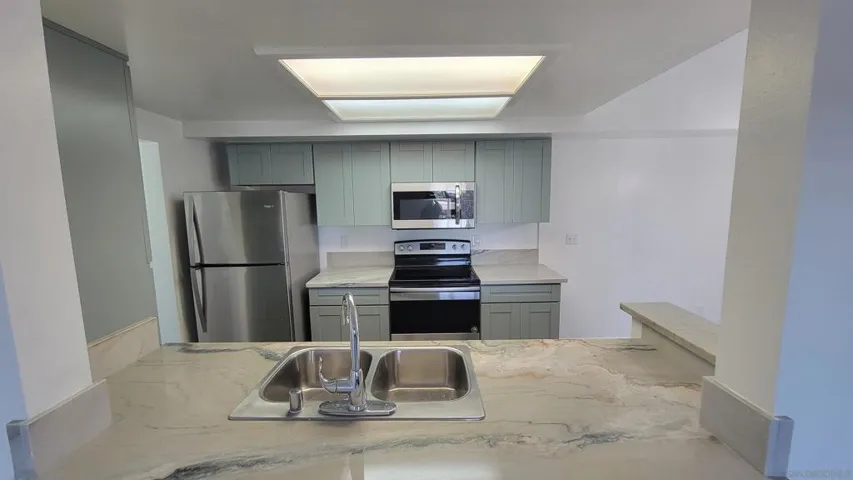 1010 E Washington Ave 83, Escondido, California 92025